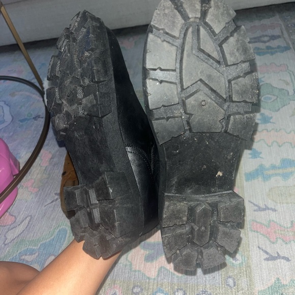 Lug sole black booties - Picture 4 of 4